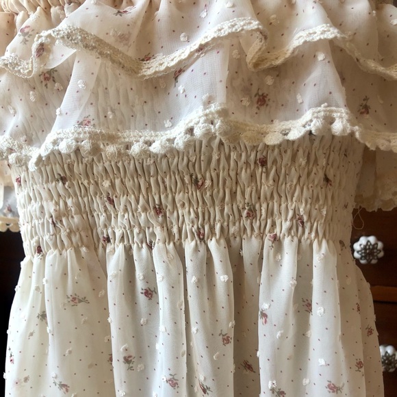 Floral flowy cream empire summer dress - Picture 2 of 4